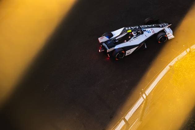 10 BIRD Sam (gbr), Jaguar TCS Racing, Spark-Jaguar, Jaguar I - Time 6, action during the 2023 Mexico City ePrix, 1st meeting of the 2022-23 ABB FIA Formula E World Championship, WM, Weltmeisterschaft on the Autodromo Hermanos Rodriguez from January 12 to 14, in Mexico City, Mexico - AUTO - 2023 FORMULA E MEXICO CITY ePRIX DPPI Panoramic  03423001_GH_1900