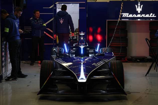 Vorbereitung am frühen Morgen vor dem 2. freien Training, Maximilian Günters Gen3 Rennwagen, Maserati Garage, Formel E FIA Weltmeisterschaft, Saison 9, Mexiko- City E- Prix, 14.01.2023, MEX