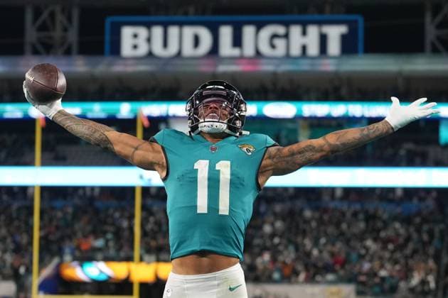 Sport Themen der Woche KW02 Sport Bilder des Tages January 14, 2023, Jacksonville, Florida, USA: Jacksonville Jaguars wide receiver Marvin Jones Jr. (11) celebrates his touchdown reception during the wild card playoff game between the Los Angeles Chargers and the Jacksonville Jaguars, Saturday, Jan. 14, 2023 at TIAA Bank Field in Jacksonville, Fla. Jacksonville USA - ZUMAj102 20230114_zap_j102_010 Copyright: xPeterxJoneleitx