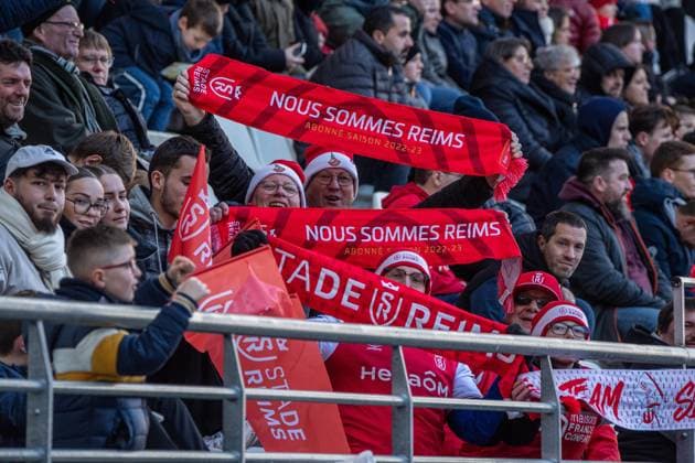 Supporters de Stade de Reims - Ambiance FOOTBALL : Stade de Reims - OGC Nice - Ligue 1 - JournÃ e 19 - 15 01 2023 BaptisteAutissier Panoramic 