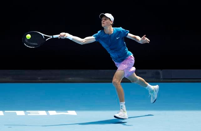 TENNIS AUSTRALIAN OPEN, Jannik Sinner of Italy returns during his Men?s Singles 1st round match against Kyle Edmund of Great Britain on Day 1 of the 2023 Australian Open tennis tournament at Melbourne Park in Melbourne, Monday, January 16, 2023. ( NO ARCHIVING, EDITORIAL USE ONLY, NO USE IN BOOKS WITHOUT CONSENT MELBOURNE VICTORIA AUSTRALIA  Copyright: xDIEGOxFEDELEx 20230116001752933702