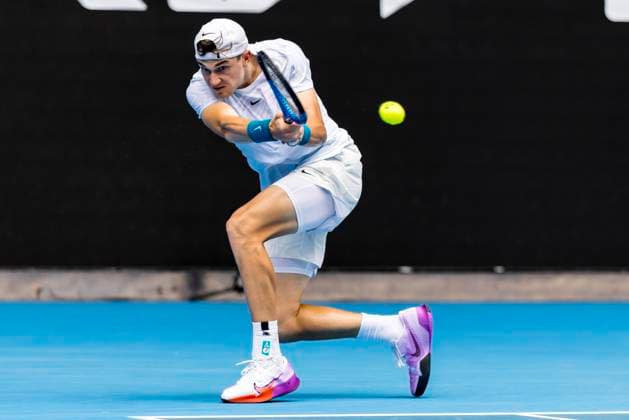 MELBOURNE, VIC - JANUARY 16: Jack Draper of the United Kingdom in action during Round 1 of the 2023 Australian Open on January 16 2023, at Melbourne Park in Melbourne, Australia. (Photo by Jason Heidrich Icon Sportswire) TENNIS: JAN 16 Australian Open Icon220116168