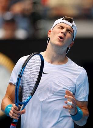 Mandatory Credit: Photo by Ella Ling Shutterstock (13714308by) Jack Draper of GBR frustrated Australian Open, Day One, Tennis, Melbourne Park, Melbourne, Australia - 16 Jan 2023 Australian Open, Day One, Tennis, Melbourne Park, Melbourne, Australia - 16 Jan 2023 Copyright: xEllaxLing Shutterstockx 13714308by