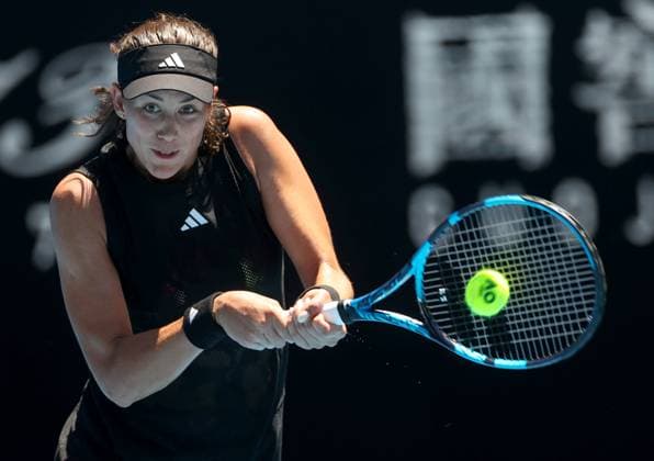 Mandatory Credit: Photo by Ella Ling Shutterstock (13716759ar) Garbine Muguruza of Spain in action Australian Open, Day Two, Tennis, Melbourne Park, Melbourne, Australia - 17 Jan 2023 Australian Open, Day Two, Tennis, Melbourne Park, Melbourne, Australia - 17 Jan 2023  Copyright: xEllaxLing Shutterstockx 13716759ar