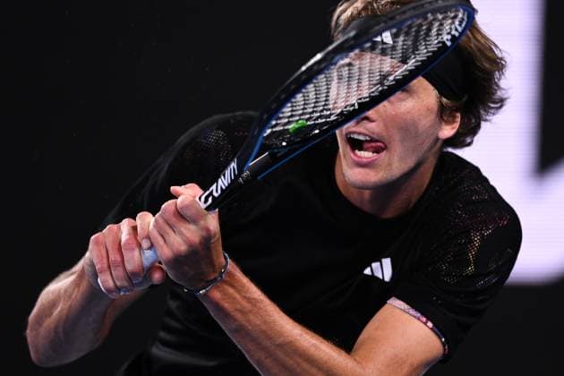Mandatory Credit: Photo by James Gourley Shutterstock (13716760dw) Alexander Zverev in action during his first round match Australian Open, Day Two, Tennis, Melbourne Park, Melbourne, Australia - 17 Jan 2023 Australian Open, Day Two, Tennis, Melbourne Park, Melbourne, Australia - 17 Jan 2023 Copyright: xJamesxGourley Shutterstockx 13716760dw
