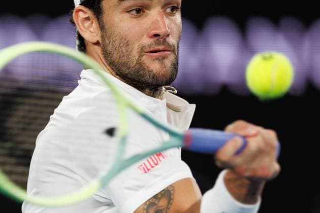 January 17, 2023: 13th seed Matteo BERRETTINI of Italy in action against Andy MURRAY of Great Britain in the Men s Singles match match on day 2 of the 2023 Australian Open on Rod Laver Arena, in Melbourne, Australia. Cal Media. USA - ZUMAc04_ 20230117_zaf_c04_037 Copyright: xSydneyxLowx