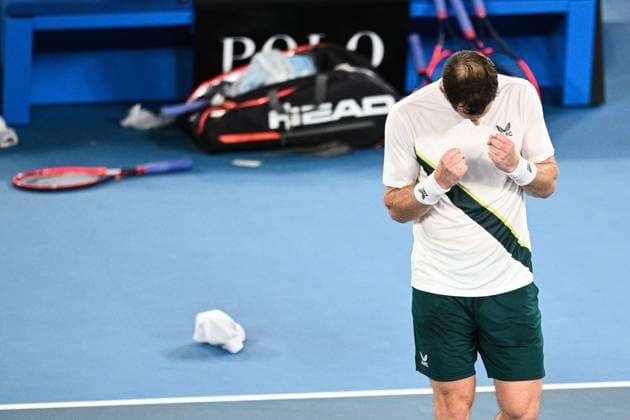 Mandatory Credit: Photo by James Gourley Shutterstock (13716760er) Andy Murray celebrates victory after winning his first round match Australian Open, Day Two, Tennis, Melbourne Park, Melbourne, Australia - 17 Jan 2023 Australian Open, Day Two, Tennis, Melbourne Park, Melbourne, Australia - 17 Jan 2023 Copyright: xJamesxGourley Shutterstockx 13716760er