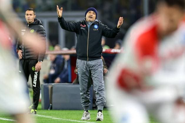 Luciano Spalletti head coach of SSC Napoli reacts during the Italy Cup football match between SSC Napoli and US Cremonese at Diego Armando Maradona stadium in Napoli (Italy), January 17th, 2021. Photo Cesare Purini Insidefoto cesarexpurini