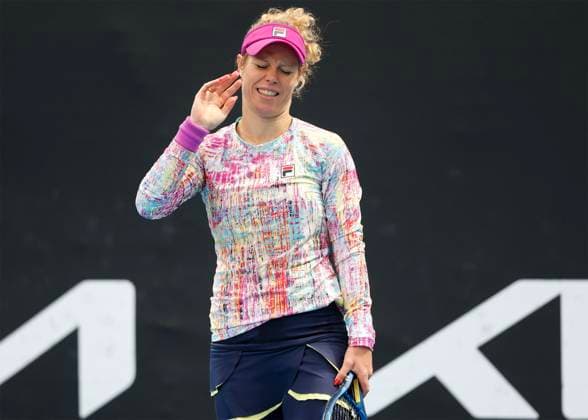 Laura Siegemund (GER) reagiert veraergert,Aerger, enttaeuscht,Enttaeuschung,Emotion, Australian Open 2023, Melbourne Park, Melbourne, Victoria, Australia. Copyright: xJuergenxHasenkopfx
