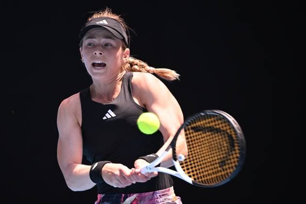 TENNIS AUSTRALIAN OPEN, Katie Volynets of the USA in action against Veronika Kudermetova of Russia during their 2nd round match at the 2023 Australian Open tennis tournament at Melbourne Park in Melbourne, Thursday, January 19, 2023. ( NO ARCHIVING, EDITORIAL USE ONLY, NO USE IN BOOKS WITHOUT CONSENT MELBOURNE VICTORIA AUSTRALIA  Copyright: xJAMESxROSSx 20230119001754121114