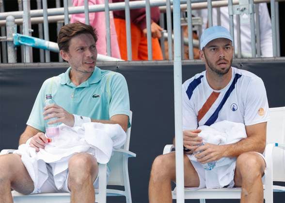 Nicolas Mahut Tim Puetz (Kappe), Herren Doppel, Australian Open 2023, Melbourne Park, Melbourne, Victoria, Australia. Copyright: xJuergenxHasenkopfx