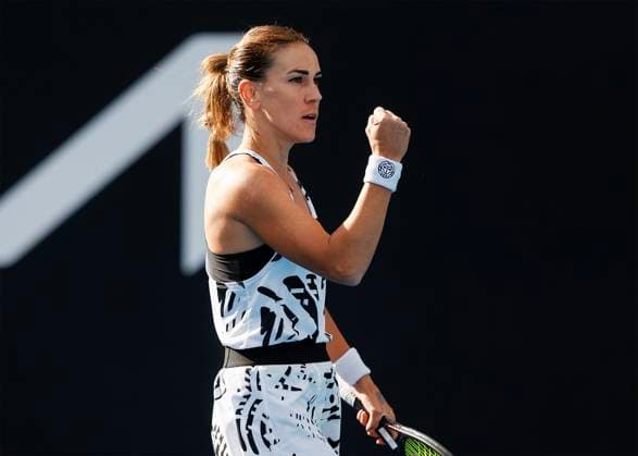 Nuria Parrizas Diaz (ESP) macht die Faust und jubelt, Jubel, Freude, Emotion, Australian Open 2023, Melbourne Park, Melbourne, Victoria, Australia. Copyright: xJuergenxHasenkopfx