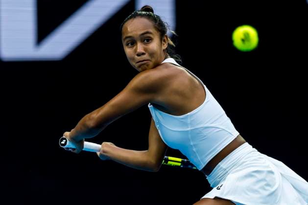 MELBOURNE, VIC - JANUARY 19: Leylah Fernandez of Canada in action during Round 2 of the 2023 Australian Open on January 19 2023, at Melbourne Park in Melbourne, Australia. (Photo by Jason Heidrich Icon Sportswire) TENNIS: JAN 19 Australian Open Icon220119182