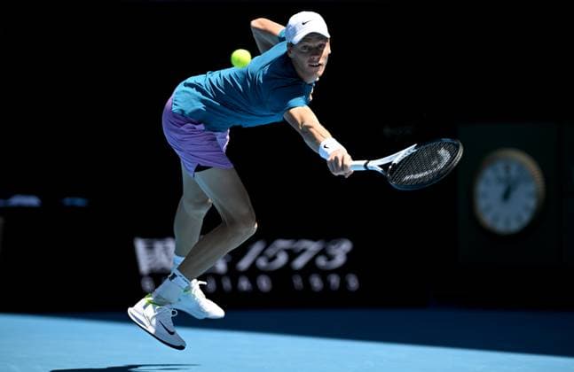 TENNIS AUSTRALIAN OPEN, Jannik Sinner of Italy returns Marton Fucsovics of Hungary during their third round match at the 2023 Australian Open tennis tournament at Melbourne Park in Melbourne, Friday, January 20, 2023. ( NO ARCHIVING, EDITORIAL USE ONLY, NO USE IN BOOKS WITHOUT CONSENT MELBOURNE VICTORIA AUSTRALIA  Copyright: xLUKASxCOCHx 20230120001754535656