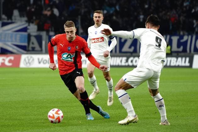 Adrien Truffert (Rennes) - Ruslan Malinovskyi (Olympique de Marseille) FOOTBALL : Olympique de Marseille vs Stade Rennais - 16eme de finale de coupe de France - Marseille - 20 01 2023 NorbertScanella Panoramic 