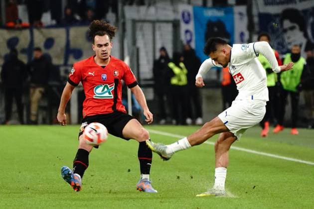 Fußball, Coupe de France, Olympique Marseille - Stade Rennes Cengiz Under (Olympique de Marseille) - Arthur Theate (Rennes) FOOTBALL : Olympique de Marseille vs Stade Rennais - 16eme de finale de coupe de France - Marseille - 20 01 2023 NorbertScanella Panoramic 