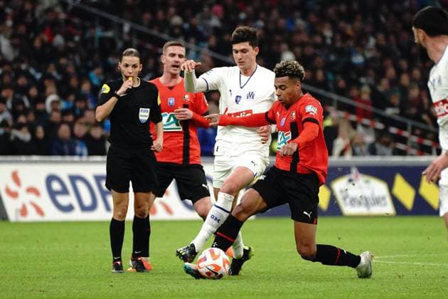 Fußball, Coupe de France, Olympique Marseille - Stade Rennes Leonardo Balerdi (Olympique de Marseille) - DÃ sirÃ DouÃ (Rennes) FOOTBALL : Olympique de Marseille vs Stade Rennais - 16eme de finale de coupe de France - Marseille - 20 01 2023 NorbertScanella Panoramic 