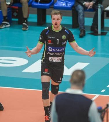 BELGIUM ROESELARE DECOSPAN VT MENEN VS TRENTINO Jiri Hanninen (1) of Menen pictured during a Volleyball game between Decospan Volley Team Menen and Trentino Itas , the 5 th game in the CEV Champions League Volley of the 2022-2023 season in group D , on Friday 11 January 2023 in Roeselare , BELGIUM . PHOTO SPORTPIX David Catry Roeselare Schiervelde West-Vlaanderen BELGIUM  Copyright: xSportpix.bex xDavidxCatryxDavidxCatryx