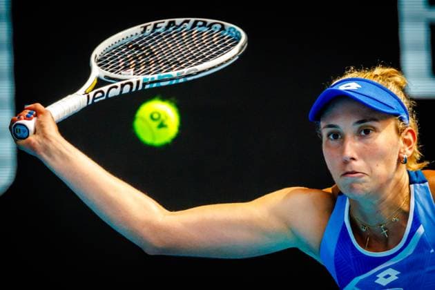 Elise Mertens WTA, Tennis Damen 32) pictured during a women s singles third round match between Belgian Mertens (WTA 27) and Belarus Sabalenka (WTA 5) at the Australian Open tennis Grand Slam, Saturday 21 January 2023 in Melbourne Park, Melbourne, Australia. PATRICKxHAMILTON  x58589153x
