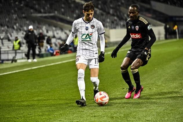 Veljko Birmancevic (tfc) vs Cyrille Bayala (aca) FOOTBALL : Toulouse vs Ajaccio - 16eme de Finale Coupe de France - Toulouse - 21 01 2023 ThierryBreton Panoramic 