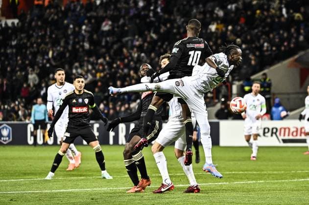 Issiaga Sylla (tfc) vs Cyrille Bayala (aca) FOOTBALL : Toulouse vs Ajaccio - 16eme de Finale Coupe de France - Toulouse - 21 01 2023 ThierryBreton Panoramic 