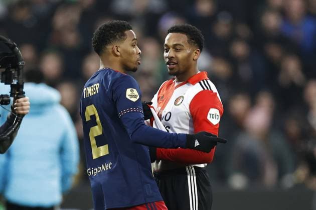 ROTTERDAM - (LR) Jurrien Timber of Ajax, Quinten Timber of Feyenoord during the Dutch premier league match between Feyenoord and Ajax at Feyenoord Stadion de Kuip on January 22, 2023 in Rotterdam, Netherlands. ANP MAURICE VAN STONE Dutch Eredivisie 2022 2023 xVIxANPxSportx xxANPxIVx *** ROTTERDAM LR Jurrien Timber of Ajax, Quinten Timber of Feyenoord during the Dutch premier league match between Feyenoord and Ajax at Feyenoord Stadion de Kuip on January 22, 2023 in Rotterdam, Netherlands ANP MAURICE VAN STONE Dutch Eredivisie 2022 2023 xVIxANPxSportx xxANPxIVx 461324259 originalFilename: 461324259.jpg