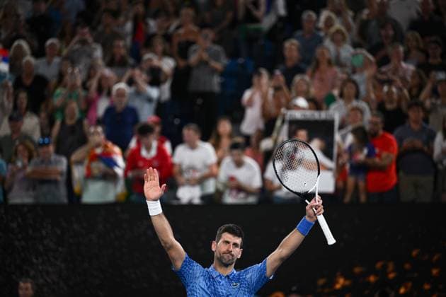 Sport Bilder des Tages Mandatory Credit: Photo by James Gourley Shutterstock (13729780hq) Novak Djokovic celebrates victory after winning his fourth round match Australian Open, Day Eight, Tennis, Melbourne Park, Melbourne, Australia - 23 Jan 2023 Australian Open, Day Eight, Tennis, Melbourne Park, Melbourne, Australia - 23 Jan 2023 Copyright: xJamesxGourley Shutterstockx 13729780hq