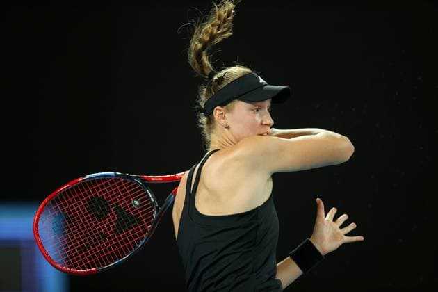Mandatory Credit: Photo by Ella Ling Shutterstock (13729781l) Elena Rybakina of Kazakhstan in action Australian Open, Day Nine, Tennis, Melbourne Park, Melbourne, Australia - 24 Jan 2023 Australian Open, Day Nine, Tennis, Melbourne Park, Melbourne, Australia - 24 Jan 2023  Copyright: xEllaxLing Shutterstockx 13729781l
