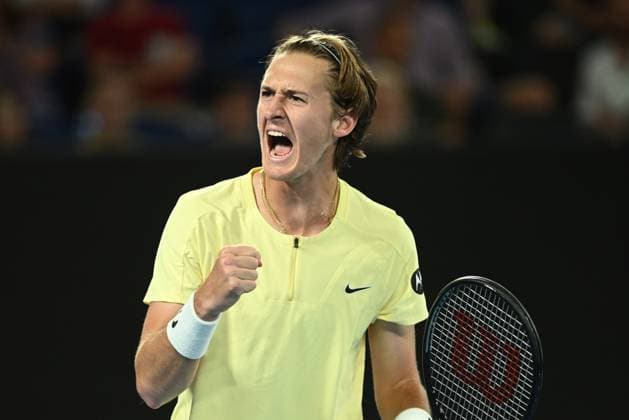 TENNIS AUSTRALIAN OPEN, Sebastian Korda of the USA reacts during his Quarterfinal match against Karen Khachanov at the 2023 Australian Open tennis tournament at Melbourne Park in Melbourne, Tuesday, January 24, 2023. ( NO ARCHIVING, EDITORIAL USE ONLY, NO USE IN BOOKS WITHOUT CONSENT MELBOURNE VICTORIA AUSTRALIA  Copyright: xJOELxCARRETTx 20230124001756053600