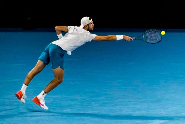 MELBOURNE, VIC - JANUARY 24: Karen Khachanov of Russia in action during the Quarterfinals of the 2023 Australian Open on January 24 2023, at Melbourne Park in Melbourne, Australia. (Photo by Jason Heidrich Icon Sportswire) TENNIS: JAN 24 Australian Open Icon230124067