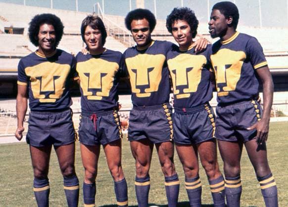 0011976_PUMAS_UNAM Foto de Evanivaldo Castro Silva Cabinho, Jesus Ramirez, Juan Jose Munante, Hugo Sanchez, Jose Geraldo Candido durante su paso por el Equipo Pumas UNAM durante 1976. ---1976 MEXSPORT CIUDAD DE MEXICO DISTRITO FEDERAL MEXICO  Copyright: xPUMASxUNAMx1976x 0011976_PUMAS_UNAM472