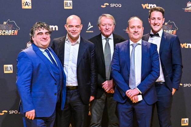 GOUDEN SCHOEN Ariel Jacobs, head coach OHL ladies Jimmy Coenraets pictured during the 69 th men edition of the Goldens Shoe Award ceremony and the 7 th Women s edition. The Golden Shoe , Gouden Schoen , Soulier dOr is an award for the best soccer player of the Belgian Jupiler Pro League championship during the year 2022. The female award is for the best Belgian female player of 2022. On Wednesday 25 January 2023 in Antwerp , BELGIUM . PHOTO SPORTPIX David Catry Antwerp Antwerp Expo Antwerp BELGIUM  Copyright: xSportpix.bex xDavidxCatryxDavidxCatryx
