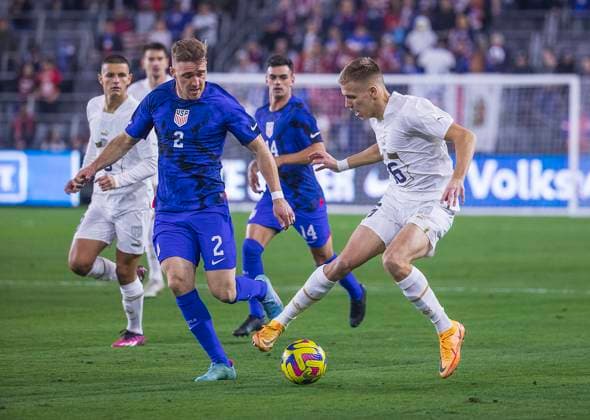 January 25, 2023, Los Angeles, California, USA: Julian Gressel 2 of the US Menâ€⠢s national team, Nationalteam and Nemanja Stojic 6 of Serbia during their International Friendly, Länderspiel, Nationalmannschaft match on Wednesday January 25, 2023 at the BMO Stadium in Los Angeles, California. USMNT loses to Serbia, 1-2. PI Los Angeles USA - ZUMAp124 20230125_zaa_p124_001 Copyright: xARIANAxRUIZx