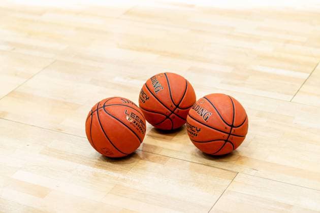BB-1BL Gisa Lions MBC - Eisvoegel USC Freiburg Spielball der Easycredit Liga (Symbolball, Symbolfoto) waehrend der Begegnung Saison 2022-2023 (Herren) in der Toyota Damen Bundesliga DBBL zwischen Gisa Lions MBC und Eisvoegel USC Freiburg in der Stadthalle Weissenfels am 22. January 2023 in Weissenfels, Sachsen Anhalt, Deutschland