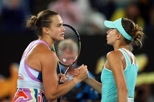 Mandatory Credit: Photo by Ella Ling Shutterstock (13736327cf) Aryna Sabalenka of Belarus shakes hands with Magda Linette of Poland Australian Open, Day Eleven, Tennis, Melbourne Park, Melbourne, Australia - 26 Jan 2023 Australian Open, Day Eleven, Tennis, Melbourne Park, Melbourne, Australia - 26 Jan 2023 Copyright: xEllaxLing Shutterstockx 13736327cf