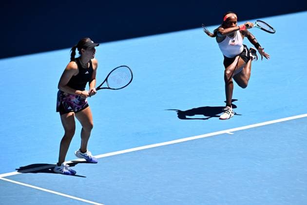TENNIS AUSTRALIAN OPEN, Jessica Pegula (left) and Coco Gauff of the USA during their Women?s Doubles semi final against Shuko Aoyama and Ena Shibahara of Japan at the 2023 Australian Open tennis championship at Melbourne Park in Melbourne, Friday, January 27, 2023. ( NO ARCHIVING, EDITORIAL USE ONLY, NO USE IN BOOKS WITHOUT CONSENT MELBOURNE VICTORIA AUSTRALIA  Copyright: xJOELxCARRETTx 20230127001757031136
