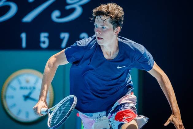 Alexander Blockx ATP, Tennis Herren 1306) pictured during a tennis match between Belgian Blockx and Chinese Zhou, in the semifinals of the junior boys singles at the Australian Open tennis Grand Slam, Friday 27 January 2023 in Melbourne Park, Melbourne, Australia. PATRICKxHAMILTON  x58801745x