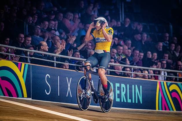 Maximilian Dörrnbach Six Day Berlin, Sechstagerennen Berlin 2023 Maximilian Dörrnbach Sieger Fliegende Runde 250 m 110. Sechstagerennen Berlin 2023 (Six Day) im Velodrom an der Landsberger Alle (Paul-Heyse-Strasse 29 Prenzlauer Berg) Berlin Pankow Deutschland. Das traditionelle Sechstagerennen fand vom 27. Januar bis zum 29. Januar 2023 statt. Six Day, Sixdays Sixday