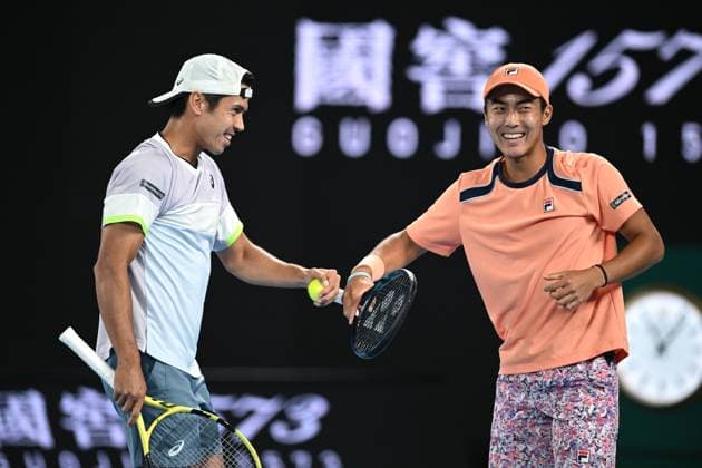 TENNIS AUSTRALIAN OPEN, Australian?s Jason Kubler (left) and Rinky Hijikata react during the men?s doubles final against Hugo Nys of Monaco and Jan Zielinski of Poland at the 2023 Australian Open tennis championship at Melbourne Park in Melbourne, Saturday, January 28, 2023. ( NO ARCHIVING, EDITORIAL USE ONLY, NO USE IN BOOKS WITHOUT CONSENT MELBOURNE VICTORIA AUSTRALIA  Copyright: xJAMESxROSSx 20230128001757509761