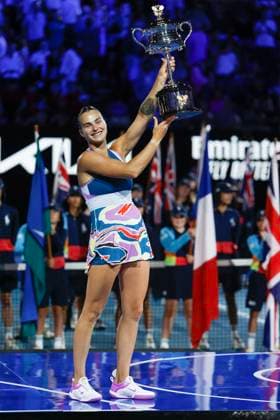 Melbourne, Australia. 28th. Jan., 2023. Winner Aryna Sabalenka holding the trophy of the Australian Open 2023 tournament at Melbourne Park on Saturday 28 January 202 Â Copyright: xJuergenxHasenkopfx
