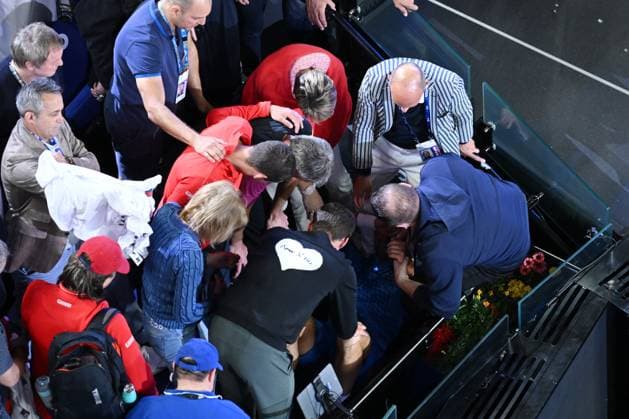TENNIS AUSTRALIAN OPEN, An emotional Novak Djokovic of Serbia celebrates with his team in the players box following his win in the Men?s Singles Final against Stefanos Tsitsipas of Greece at the 2023 Australian Open tennis tournament at Melbourne Park in Melbourne, Sunday, January 29, 2023. ( NO ARCHIVING, EDITORIAL USE ONLY, NO USE IN BOOKS WITHOUT CONSENT MELBOURNE VICTORIA AUSTRALIA  Copyright: xLUKASxCOCHx 20230129001757918991