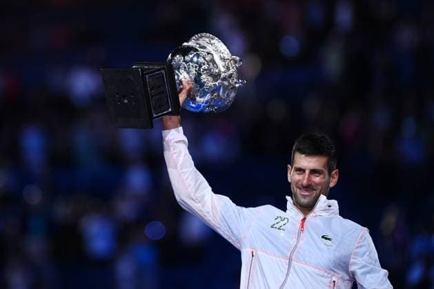 TENNIS AUSTRALIAN OPEN, Novak Djokovic of Serbia holds the Norman Brooks Challenge Cup following his win in the Men?s Singles Final against Stefanos Tsitsipas of Greece at the 2023 Australian Open tennis tournament at Melbourne Park in Melbourne, Sunday, January 29, 2023. ( NO ARCHIVING, EDITORIAL USE ONLY, NO USE IN BOOKS WITHOUT CONSENT MELBOURNE VICTORIA AUSTRALIA  Copyright: xJOELxCARRETTx 20230129001757926419