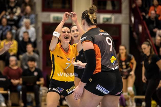 Volleyball Swiss Cup 1 4 Final: Volley Duedingen vs Neuchatel UC (29.01.2023) Fabiana MOTTIS (VITEOS NUC 7) and Kayla LUND (VITEOS NUC 9) Volleyball Swiss Cup 1 4 Final: Volley Duedingen vs Neuchatel UC in Duedingen, Switzerland, on Sunday, January 29, 2023 Copyright: xBEAUTIFULxSPORTS OlafxRellischx