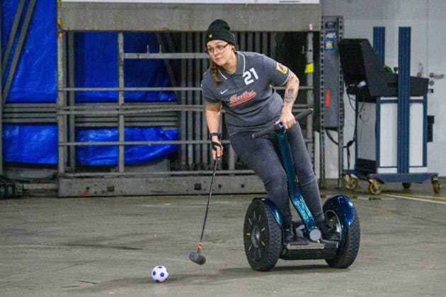 Sport Themen der Woche KW05 Sport Bilder des Tages Verena von CARNAP, Segway-Polo-Spielerin, Aktion, Pressekonferenz anlaesslich der Vorstellung ,,Koelner Sportjahr 2023,, am 30.01.2023 in der Lanxess-Arena in Koeln, Â *** Verena of CARNAP, Segway Polo player, action, press conference on the occasion of the presentation ,,Koelner Sportjahr 2023,, on 30 01 2023 in the Lanxess Arena in Koeln, Â