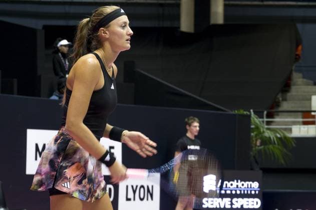 La joueuse de tennis Kristina Mladenovic (FRA) lors de l Open 6eme sens Immobilier MÃ tropole de Lyon 2023, tournoi de tennis fÃ minin WTA, Tennis Damen 250 de Caroline Garcia, Lyon 30 01 2022 - TENNIS : Open 6eme Sens Immobilier Lyon Metropole - 30 01 2023 SandrineThesillat Panoramic 