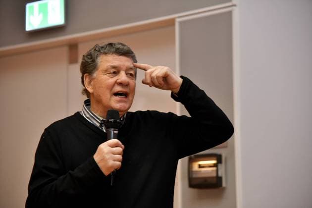 Sport Themen der Woche KW05 Sport Bilder des Tages Vortrag mit Prof. Dr. Martinez in der UNI Wuppertal 31.01.2023,Wuppertal, UNI-Wuppertal, Vortrag mit Prof. Dr. Martinez, im Bild Otto Rehhagel ( Ex Trainer Werder Bremen). *** Lecture with Prof Dr Martinez in the UNI Wuppertal 31 01 2023,Wuppertal, UNI Wuppertal, lecture with Prof Dr Martinez, in the picture Otto Rehhagel Ex Trainer Werder Bremen nordphotoxGmbHx xFreund nph00001