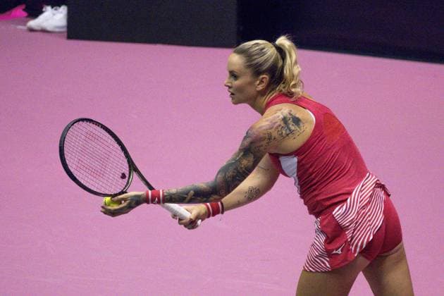 La joueuse tcheque Tereza Martincova lors de son match face Ã Caroline Garcia (FRA)- Open 6eme sens Immobilier MÃ tropole de Lyon 2023, tournoi de tennis fÃ minin WTA, Tennis Damen 250 de Caroline Garcia, Lyon 31 01 2022 - TENNIS : Open 6eme Sens Immobilier Lyon Metropole - 31 01 2023 SandrineThesillat Panoramic 