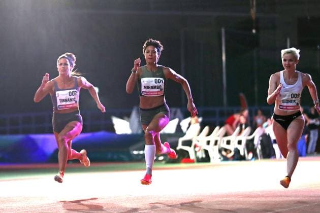 Sport Themen der Woche KW05 Sport Bilder des Tages Erfurt Indoor, Leichtathletik-Hallenmeeting, 03.02.2023 Mihambo, Malaika (Nr. 1, GER LG Kurpfalz) Erfurt Indoor, 10. Nationales Breuninger-Hallenmeeting der Leichtathletik, am 03.02.2023 in der Hartwig-Gauder-Halle, Erfurt. Continental Tour 2023. *** Erfurt Indoor, Athletics Indoor Meeting, 03 02 2023 Mihambo, Malaika No 1, GER LG Kurpfalz Erfurt Indoor, 10 National Breuninger Indoor Athletics Meeting, on 03 02 2023 at Hartwig Gauder Hall, Erfurt Continental Tour 2023. Copyright: xBEAUTIFULxSPORTS JanxKaeferx