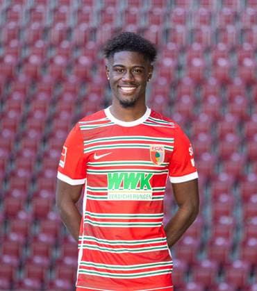 NathanaÃ«l Mbuku; FC Augsburg; 1. BL, Porträttermin 2022 2023,