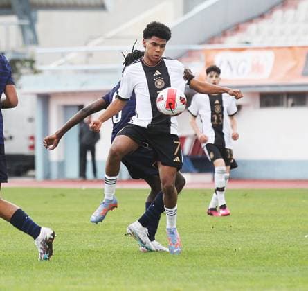 Tiago Poller 8GER) . Fussball: Länderspiel, UEFA Development Tournament in Altura, Portugal: Saison 22 23: Deutschland vs Frankreich , U16 Nationalmannschaft, 08.02.2023.